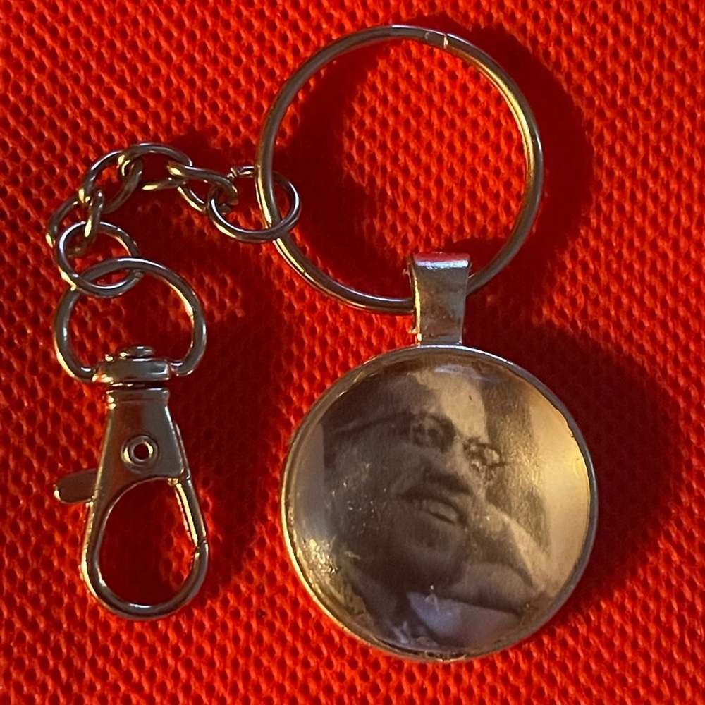 Keychain Cabochon “Malcolm X” - Picture 1 of 3